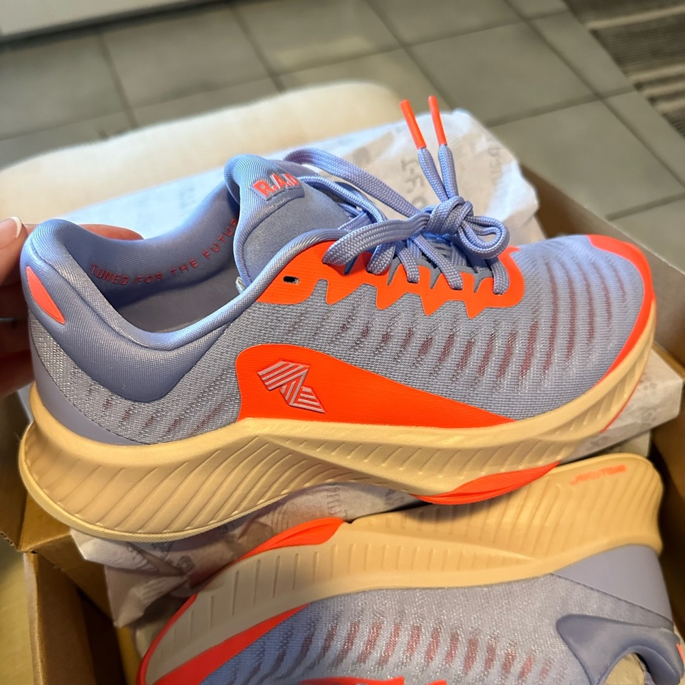 RAD R-1 shoes